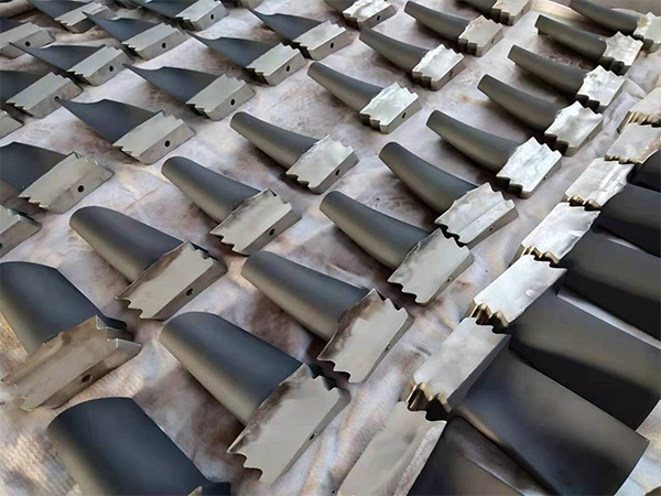 ��������Ϳ�㶯ҶƬ