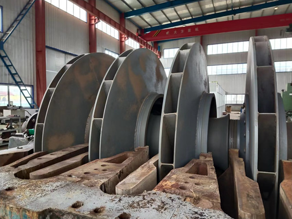 ú����ѹ���ת��